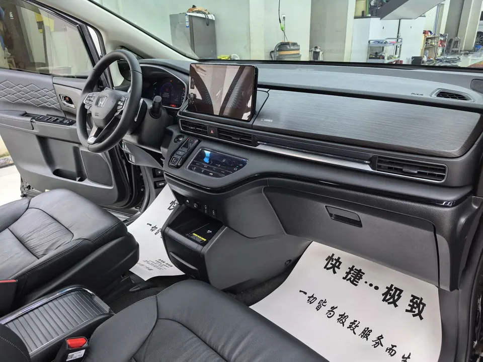Honda Elysion Alison 2022 Alison 2022 2.0L hybrid luxury version 2022 — thumbnail 4