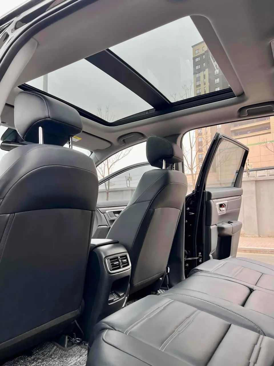 Honda CR-V PHEV RuiHybrid e+ 2.0L Ruiya Edition 2023 — миниатюра 5