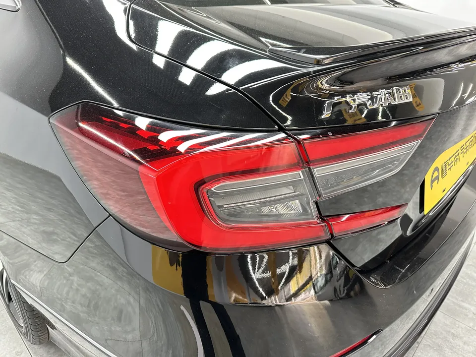 Honda Accord 2022 Accord 260TURBO Fantasy Night Premium Edition 2022 — миниатюра 4