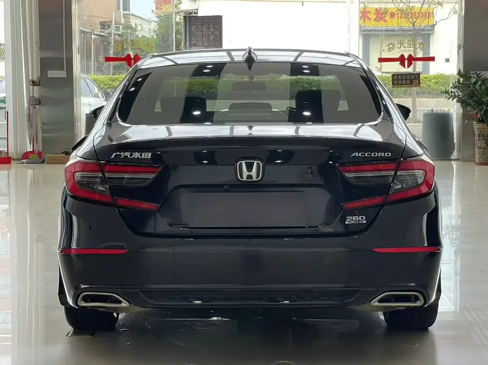 Honda Accord Accord 2022 260TURBO Deluxe Edition 2022 — миниатюра 4