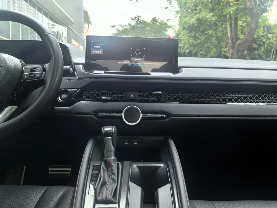 Honda Accord RuiTong 260TURBO flagship version 2023 — миниатюра 3