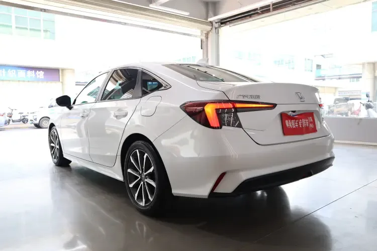 Honda Integra 240TURBO CVT Deluxe Edition 2024 — миниатюра 3