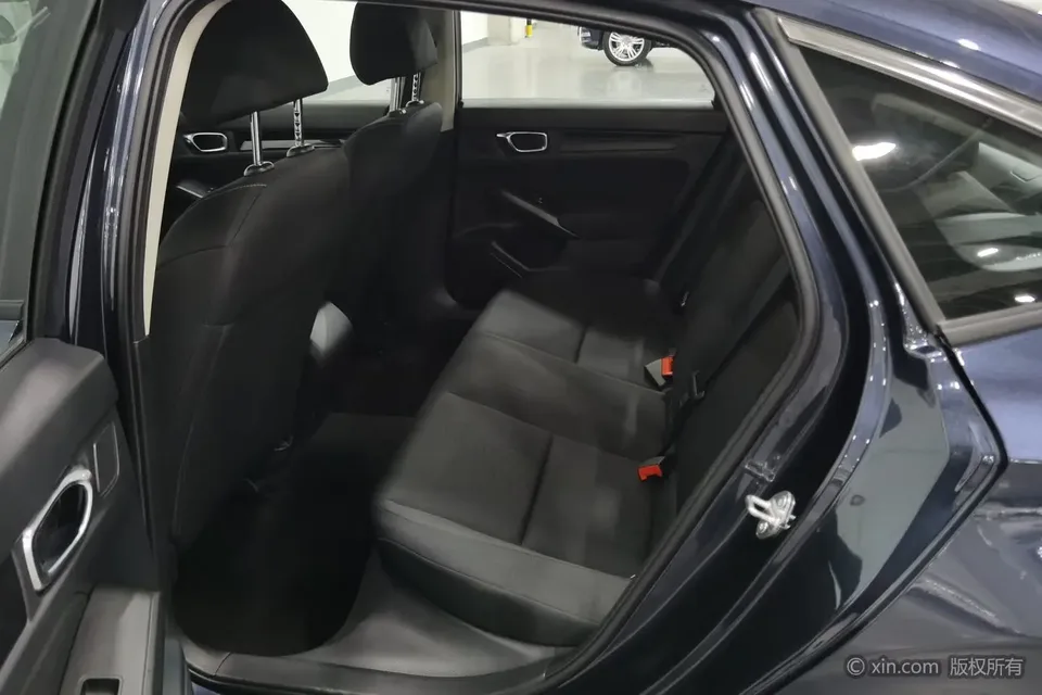 Honda CIVIC Civic 2022 240TURBO CVT Dynamic Edition 2024 — thumbnail 4