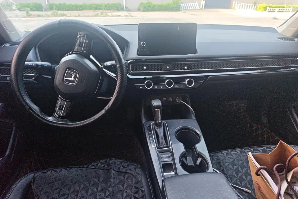 Honda CIVIC Civic 240TURBO CVT Power Edition 2023 — миниатюра 3
