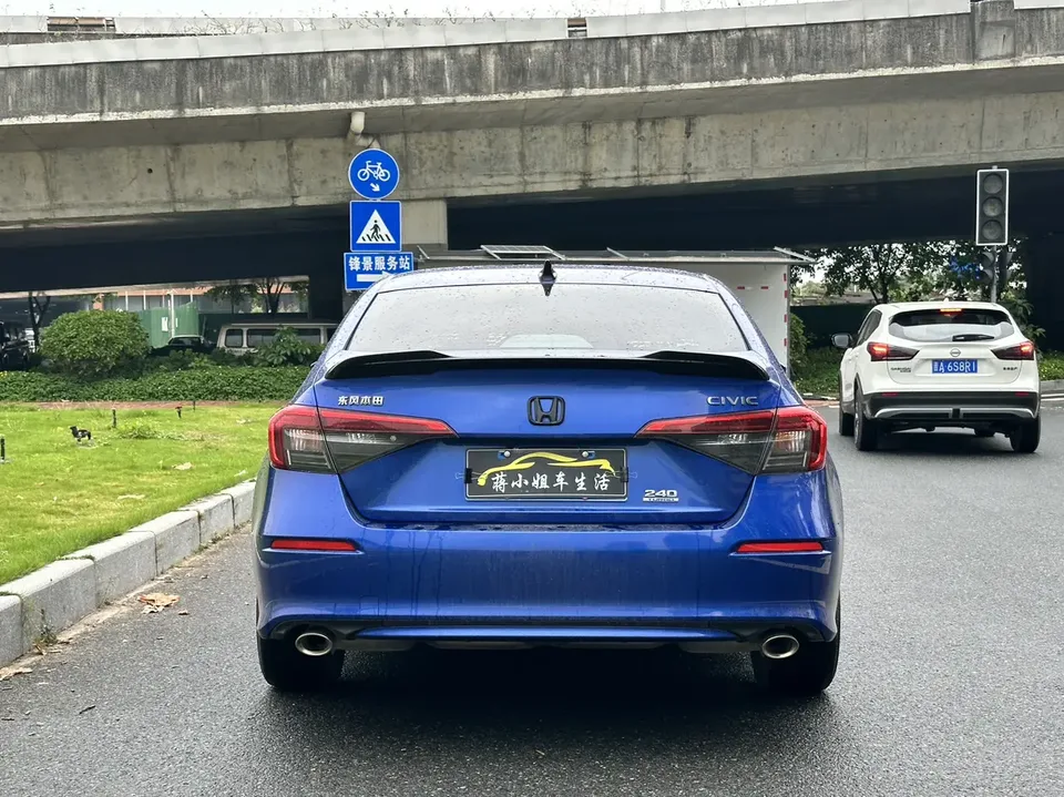 Honda CIVIC 2022 Civic 240TURBO CVT Ignition Edition 2023 — миниатюра 4