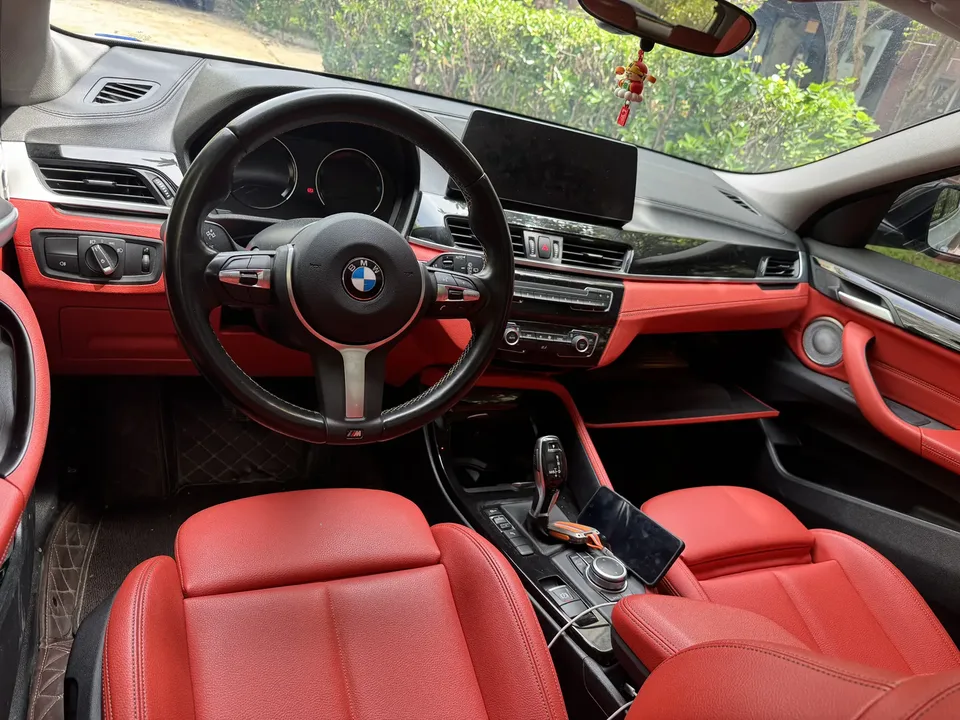 BMW X2 BMW X2 2023 sDrive25i M Sport Night Edition 2024 — миниатюра 4