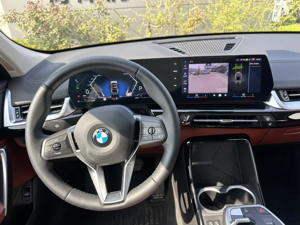 BMW X2 sDrive25i M Sports Package 2025 — миниатюра 3