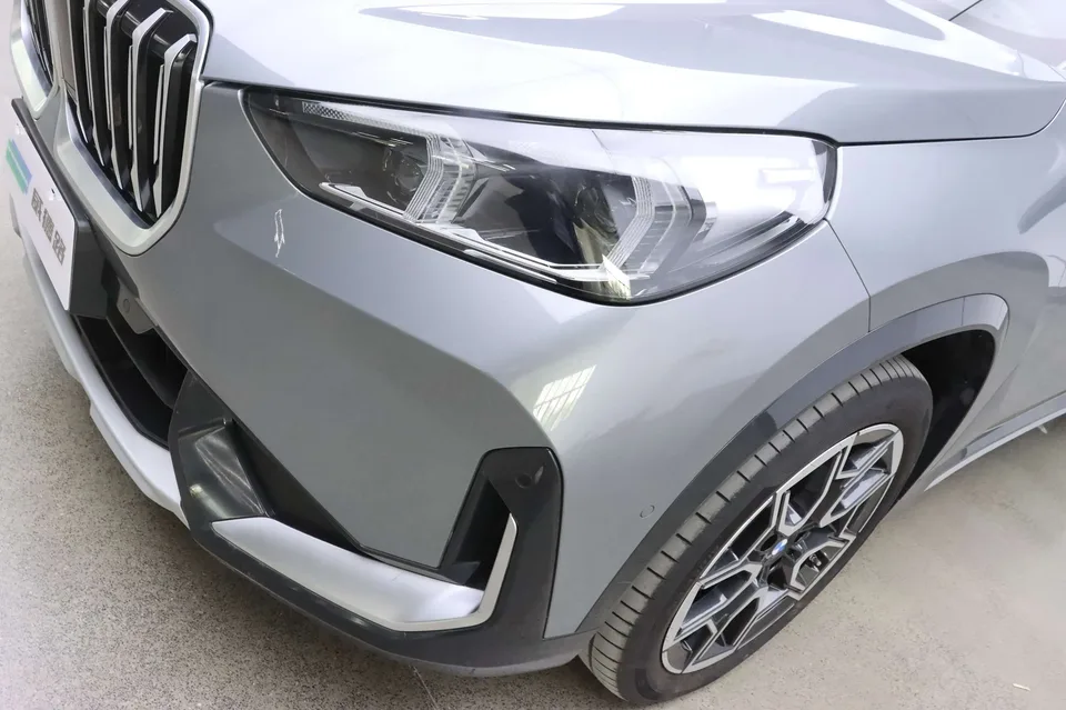 BMW X1 sDrive25Li X Design Package 2023 — миниатюра 3