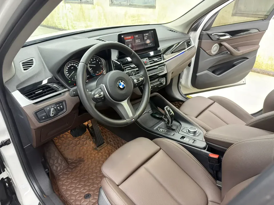 BMW X1 BMW X1 2022 sDrive25Li Leading Edition 2022 — миниатюра 3