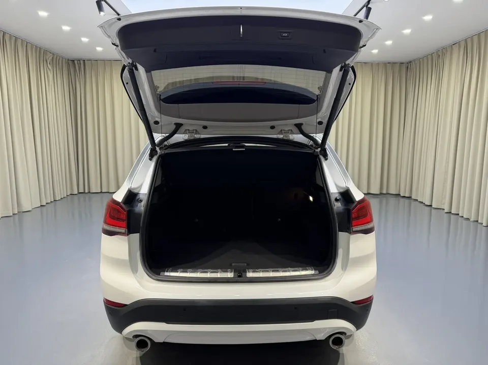 BMW X1 BMW X1 2022 sDrive20Li Fashion Edition 2022 — миниатюра 4