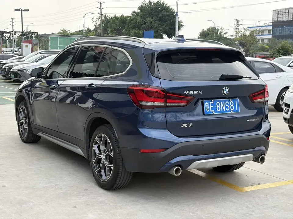 BMW X1 facelift sDrive20Li Fashion model 2022 — миниатюра 2