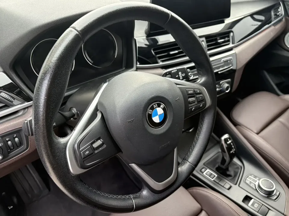 BMW X1 facelift sDrive20Li Fashion model 2022 — миниатюра 5