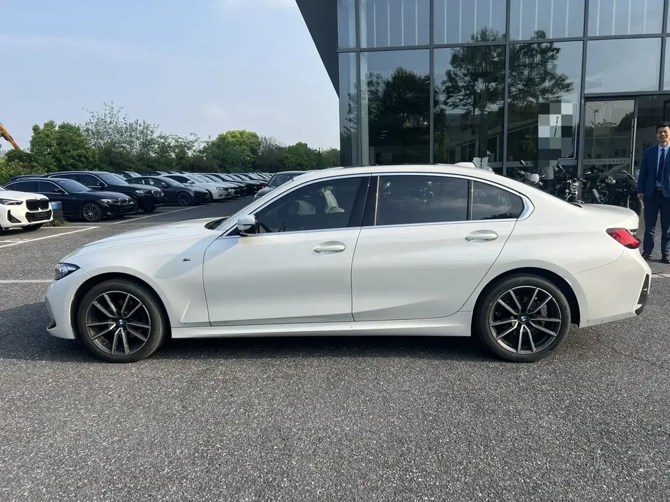 BMW 3 Series BMW 3 Series 2023 320Li M Sport Package 2023 — миниатюра 4