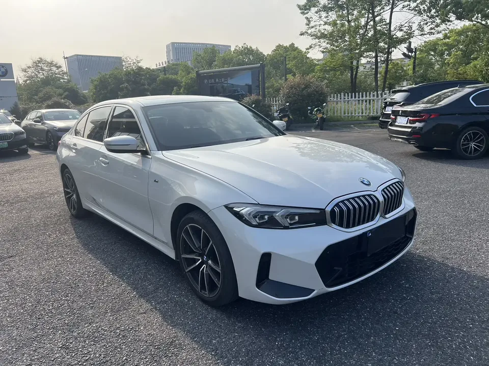 BMW 3 Series 2023