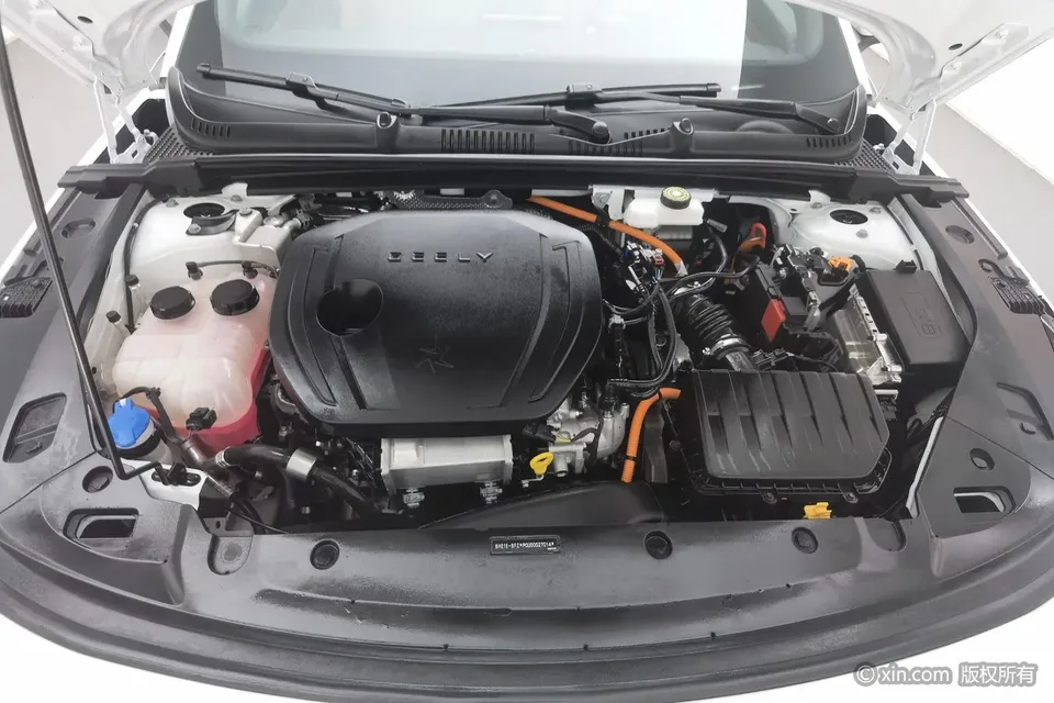 Geely Galaxy L6 2024