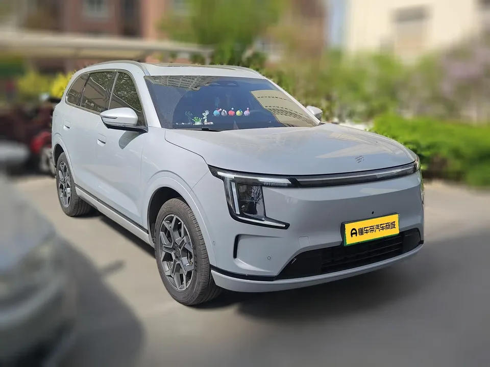 Jietu Shanhai Jetour Mountain & Sea L7 PLUS 220km Electric Seven-Seater Flagship Edition 2025 — миниатюра 3