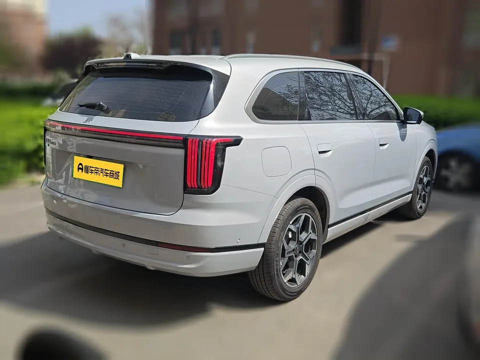 Jietu Shanhai Jetour Mountain & Sea L7 PLUS 220km Electric Seven-Seater Flagship Edition 2025 — миниатюра 4
