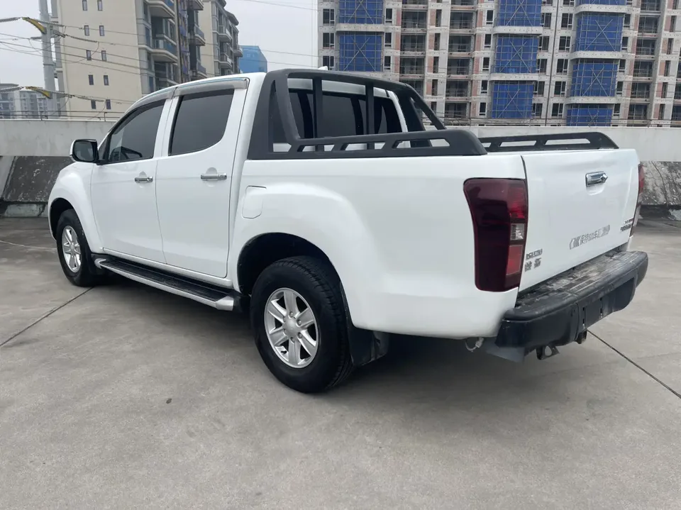 Isuzu Suzutaku 2.5T four-wheel drive automatic flagship version JE4D25Q6BM 2024 — миниатюра 2