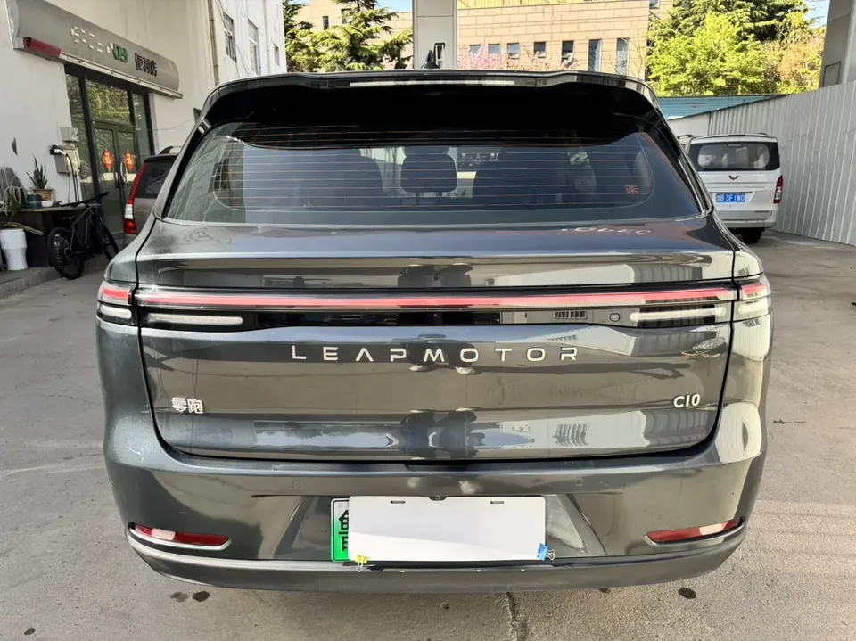 Leapmotor Zero running C10 Extended Range 210 LiDAR Edition 2024 — миниатюра 5