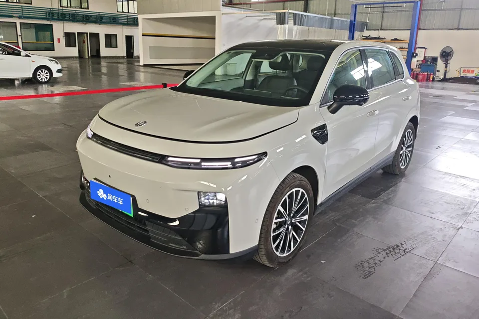 Leapmotor B10 2025