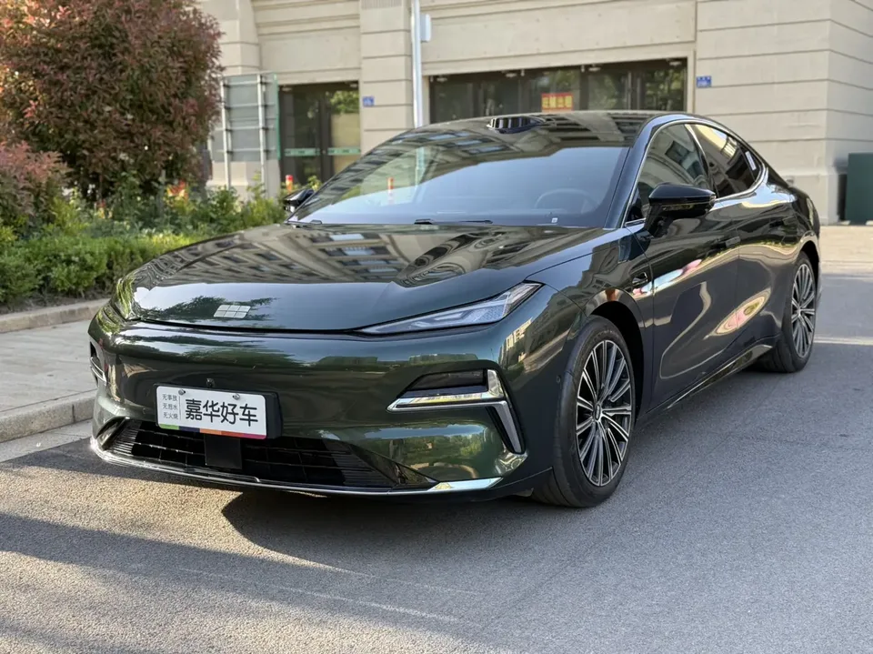 Geely Galaxy Star 8 PHEV 2025
