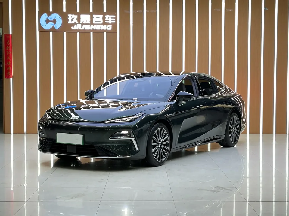 Geely Galaxy Star 8 PHEV 2025