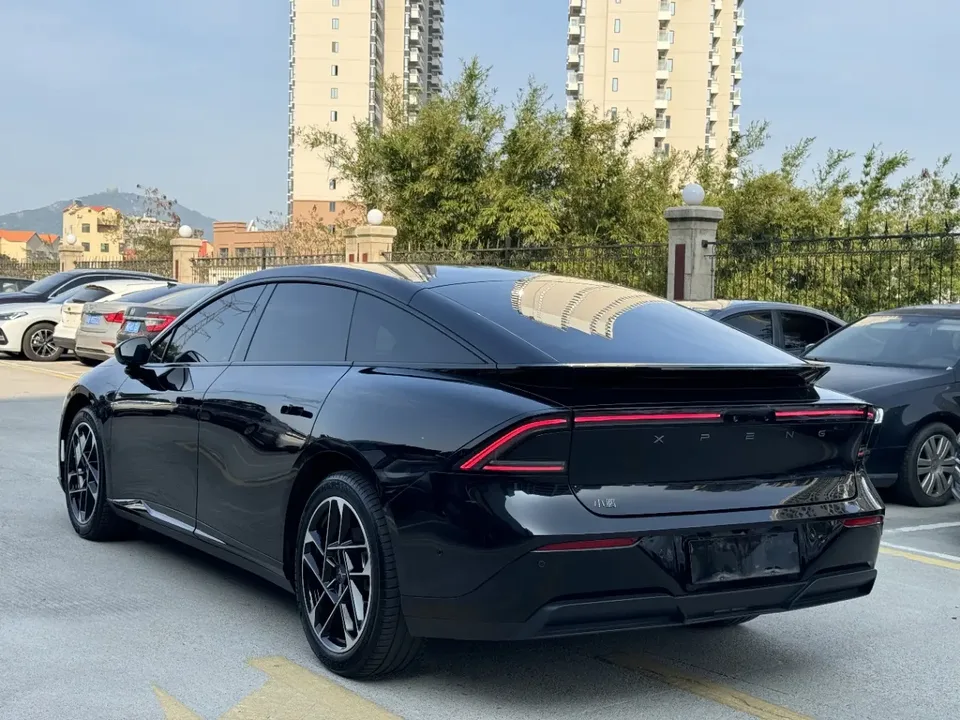 XPeng P7+ long-range Max 2024 — миниатюра 4