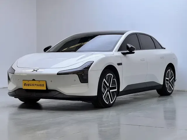 XPeng Xiaopeng MONA M03 2025