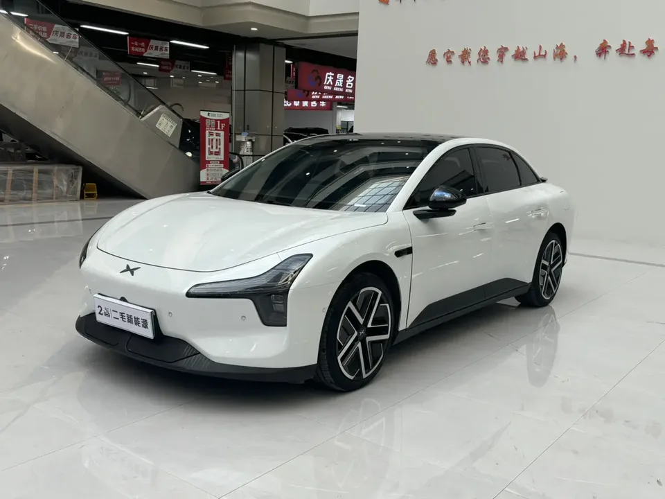 XPeng Xiaopeng MONA M03 2025