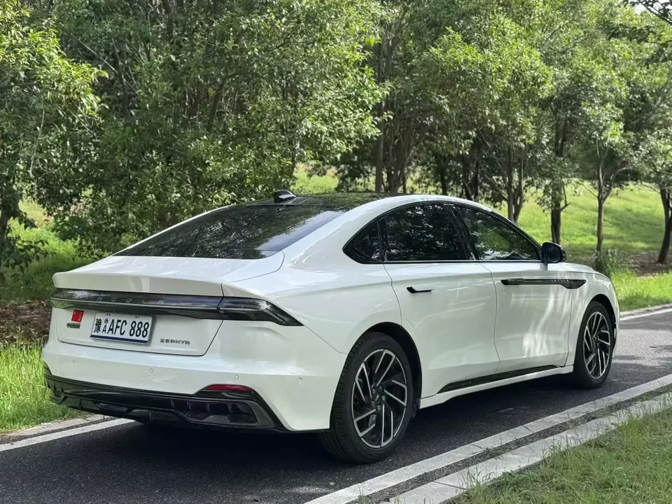 Lincoln Z facelift i Cool Zunya Edition 2022 — миниатюра 4