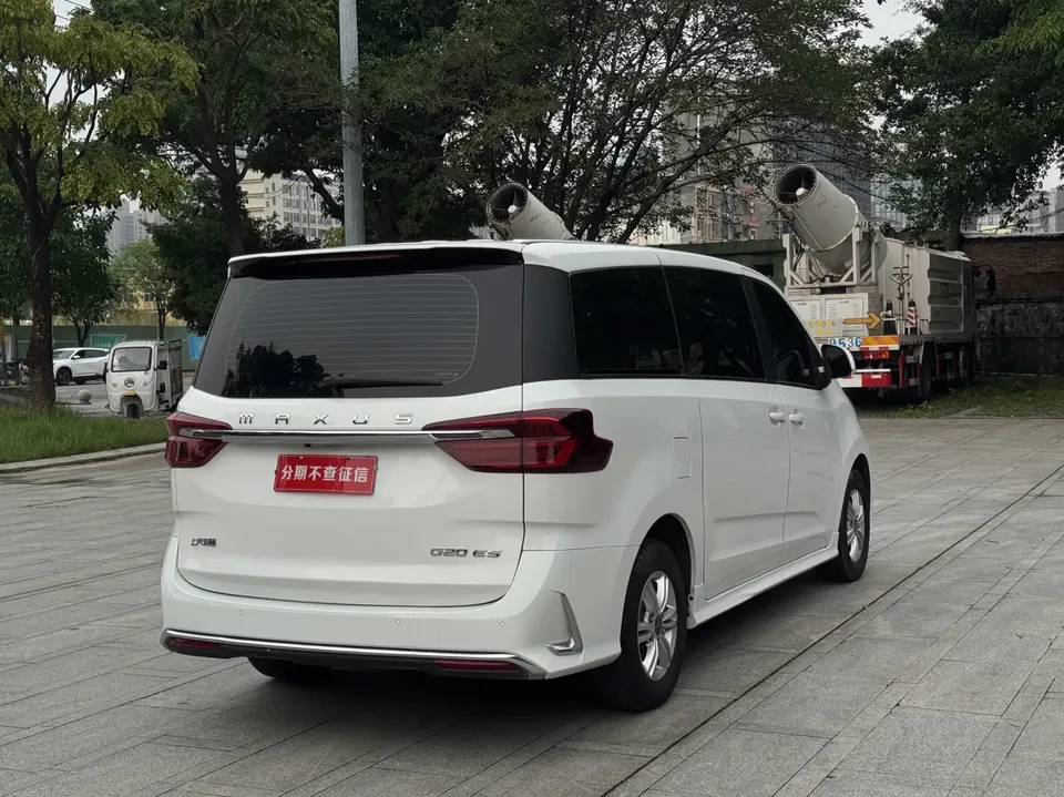 Datong Maxus G20 facelift ES 2.0T gasoline automatic value travel version 2023 — миниатюра 2