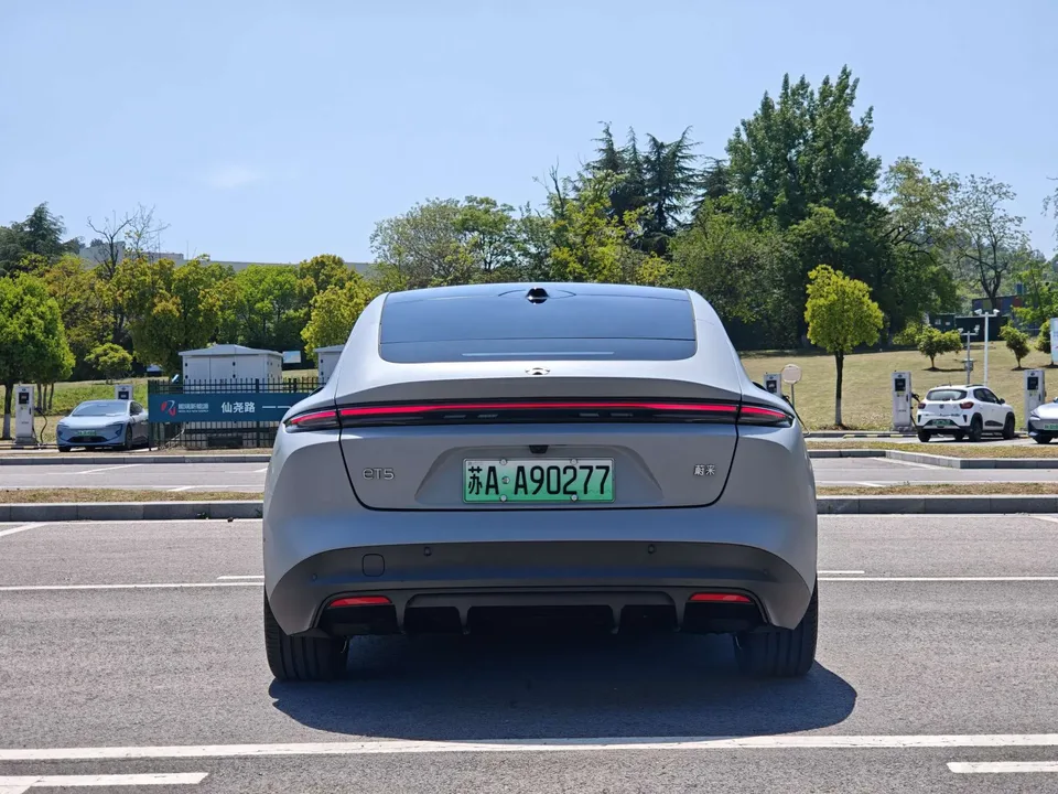 NIO ET5 NIO ET5 2024 75kWh 2024 — thumbnail 2