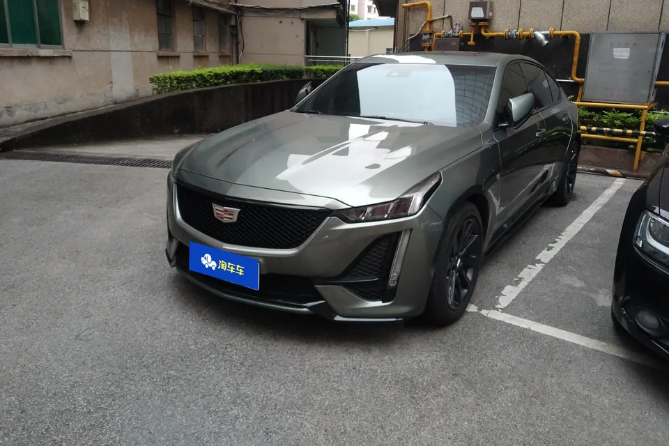 Cadillac CT5 28T Premium Edition 2023 — фото 1, купить с доставкой в Москву