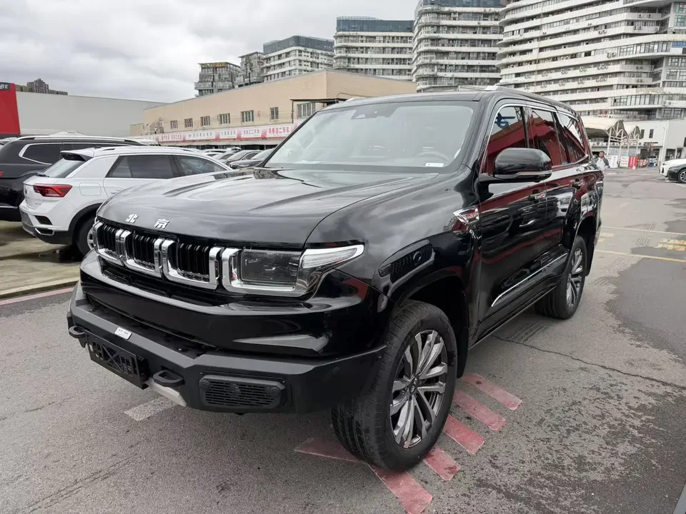 BAIC Beijing Off-road BJ60 Beijing Off-road BJ60 2022 2.0T automatic 11-piece seven-seater 2023 — photo 1, buy with delivery to Moscow