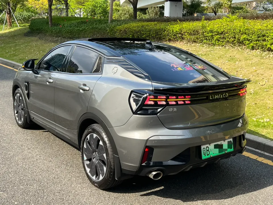 Lynk & Co 05 EM-P PHEV 1.5TD HALO 2022 — миниатюра 2