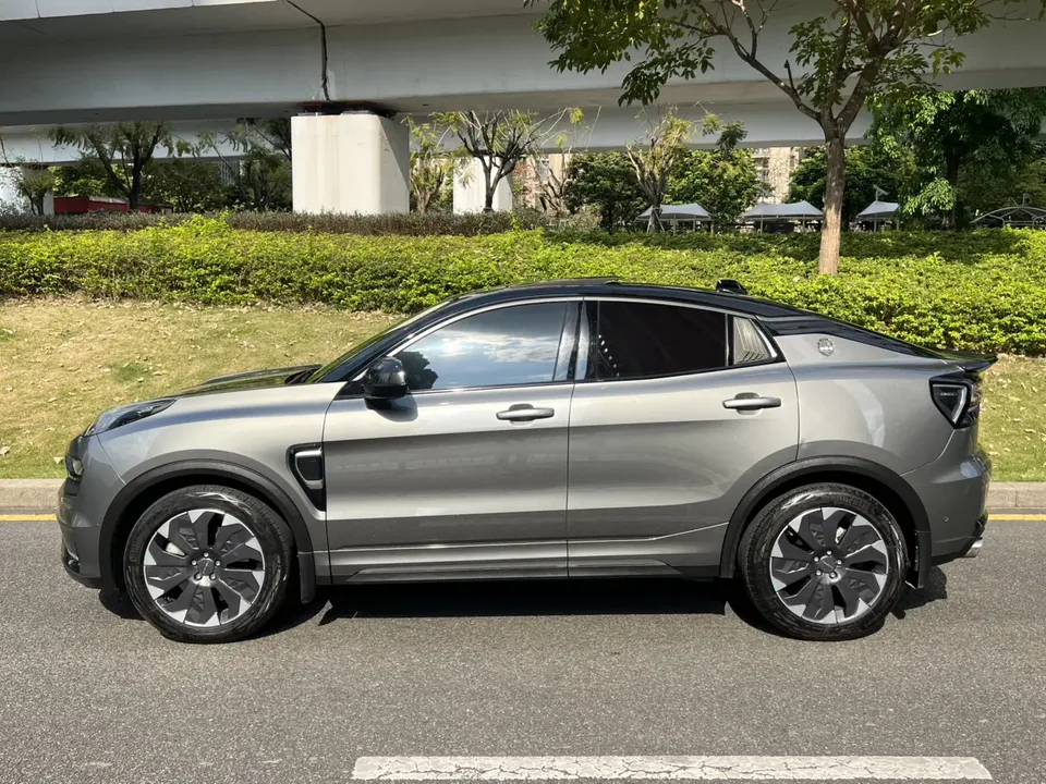 Lynk & Co 05 EM-P PHEV 1.5TD HALO 2022 — миниатюра 4