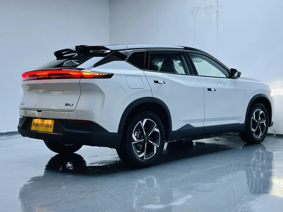 Dongfeng Fengshen L7 EV 518 Enjoy Edition 2026 — миниатюра 2