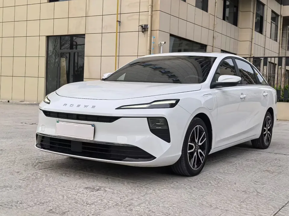 Roewe D6 2025