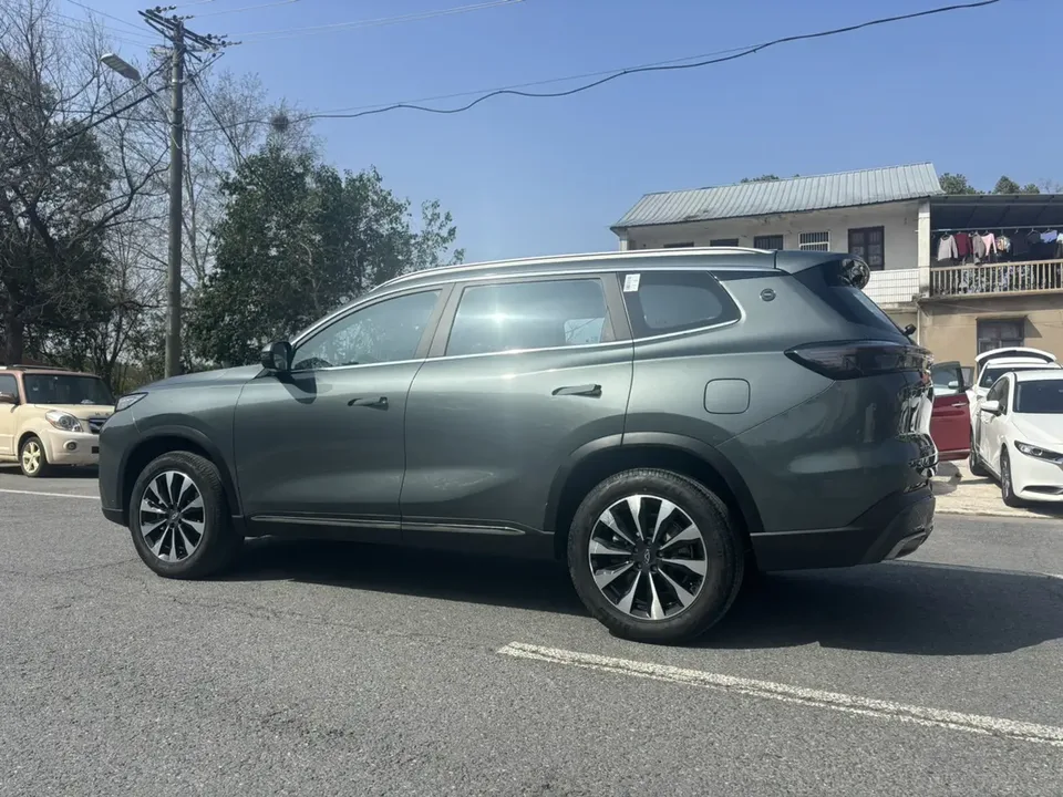 Chery Tiggo 8 PLUS Tiggo 8 PLUS 2025 Kunpeng 290TGDI DCT Premium 5-seater 2024 — миниатюра 4