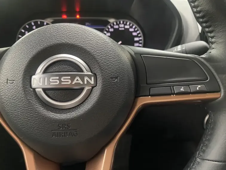 Nissan Sylphy 1.6L CVT Black Gold Edition 2025 — миниатюра 5