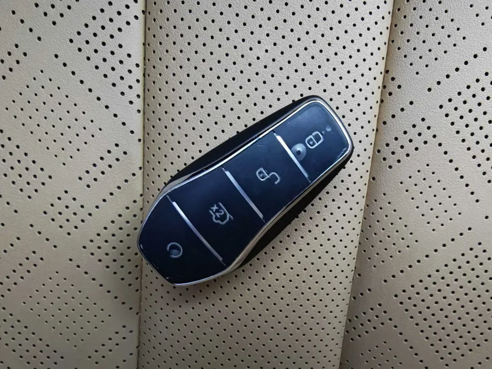 BYD Song L DM Song L DM 2024 DM-i 112KM Leading Type 2024 — thumbnail 2