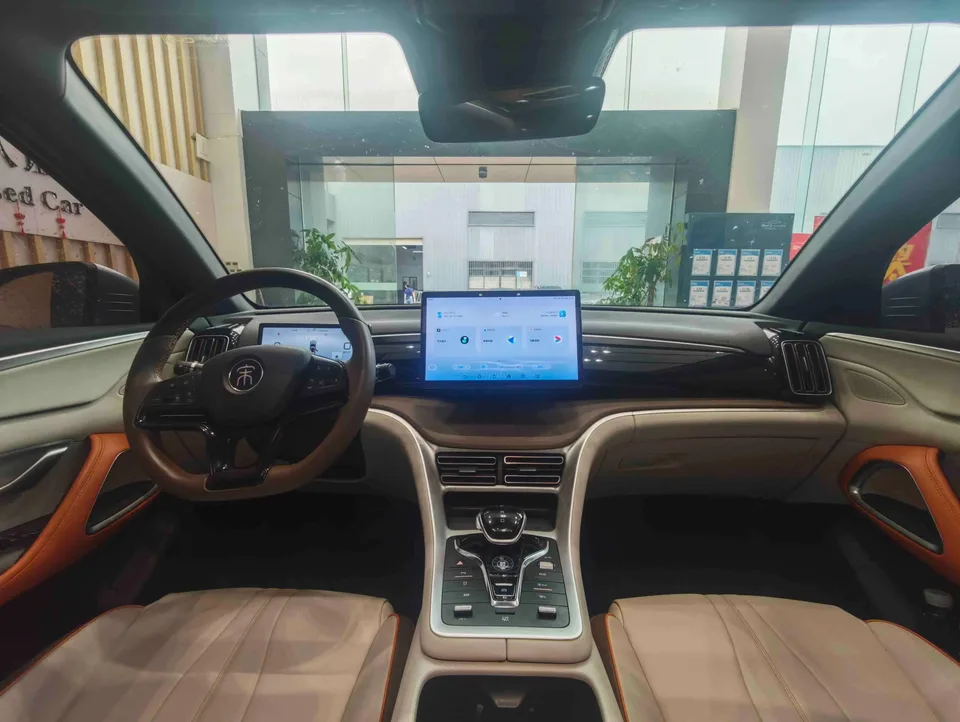 BYD Song Pro DM DM-i Champion Edition 110km Surpassing Edition 2023 — миниатюра 3