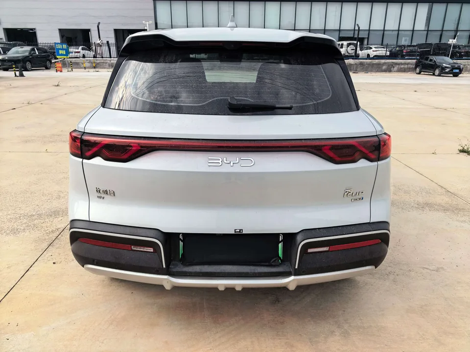 BYD Yuan Up Intelligent Driving Edition 401KM Leading Model 2025 — миниатюра 2