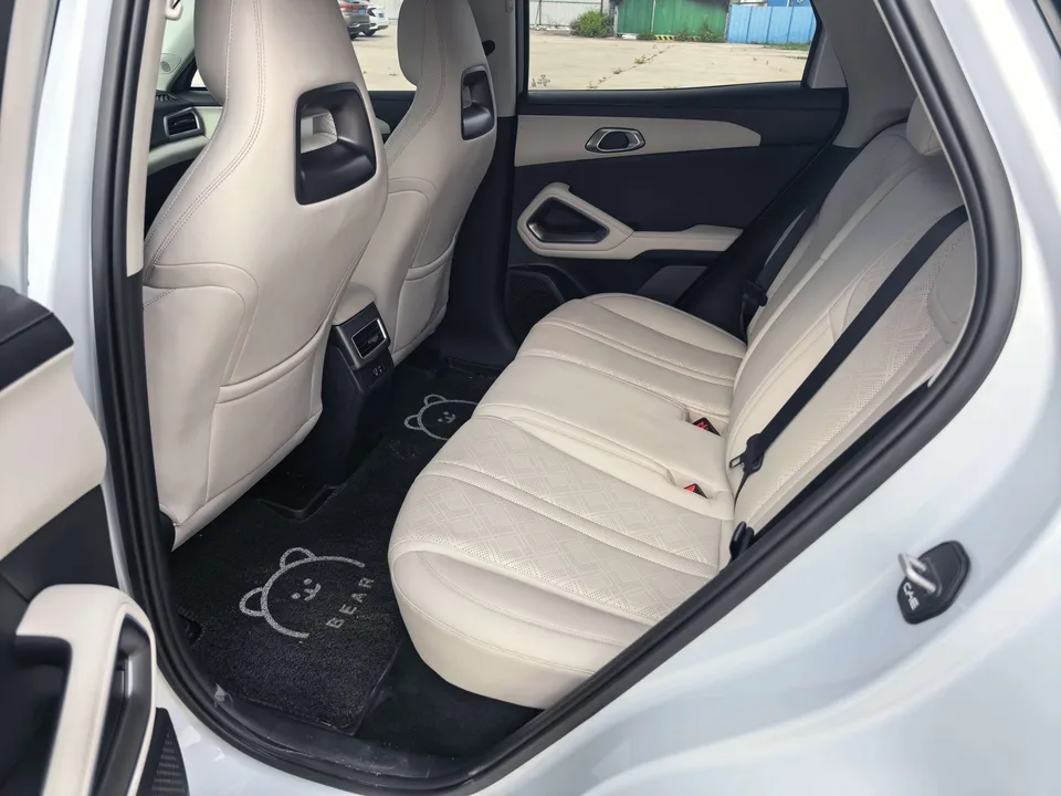 BYD Yuan Up Intelligent Driving Edition 401KM Leading Model 2025 — миниатюра 3