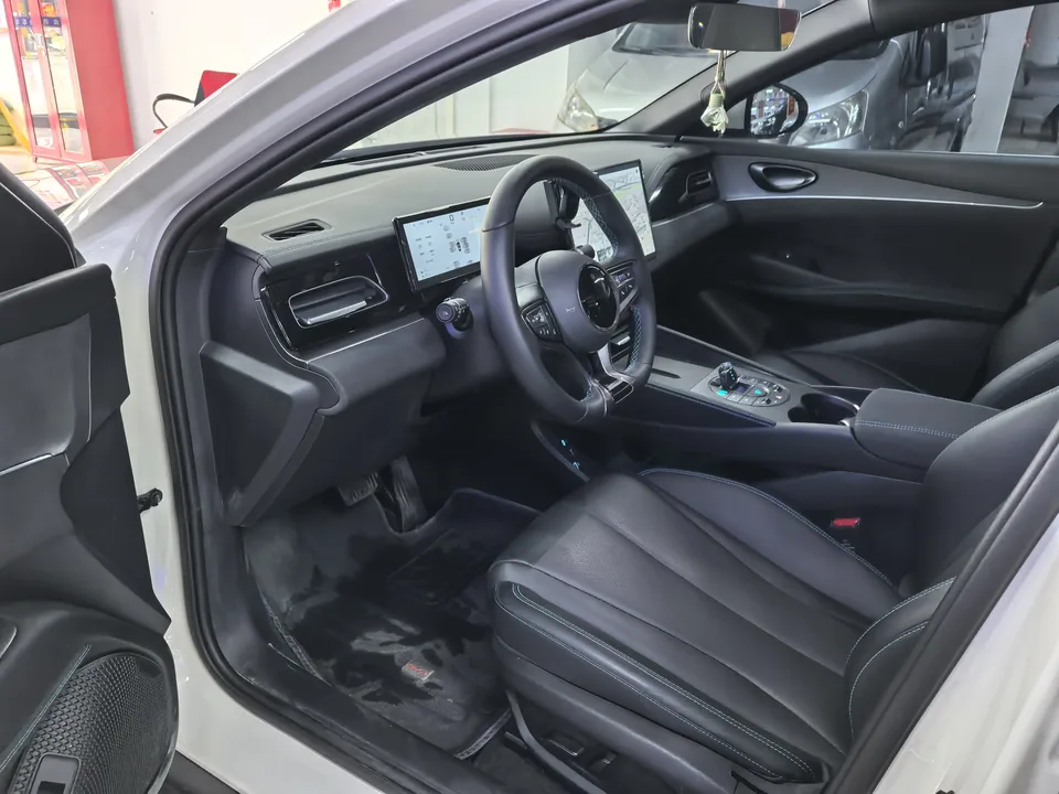 BYD Seal 06DM Intelligent Driving Edition DM-i 80KM Premium Edition 2025 — миниатюра 5