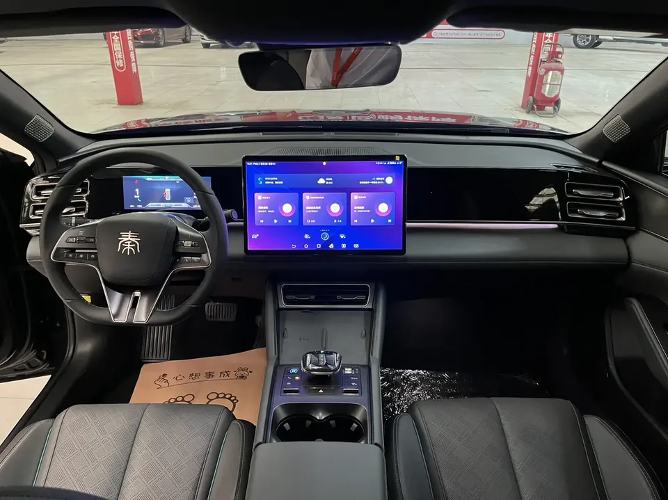 BYD Qin L DM DM-i 120KM Excellence Edition 2024 — миниатюра 4