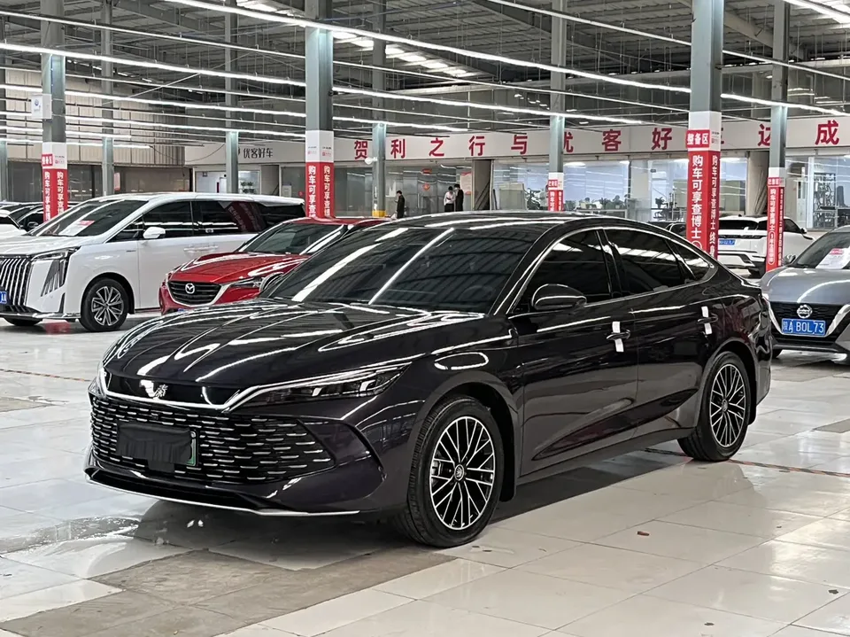 BYD Qin L DM 2024