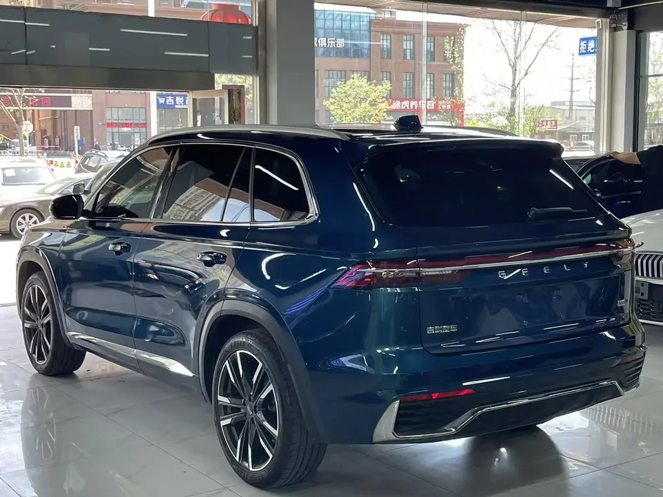 Geely Monjaro 2.0TD DCT EVO 2WD Premium Edition 2022 — миниатюра 4