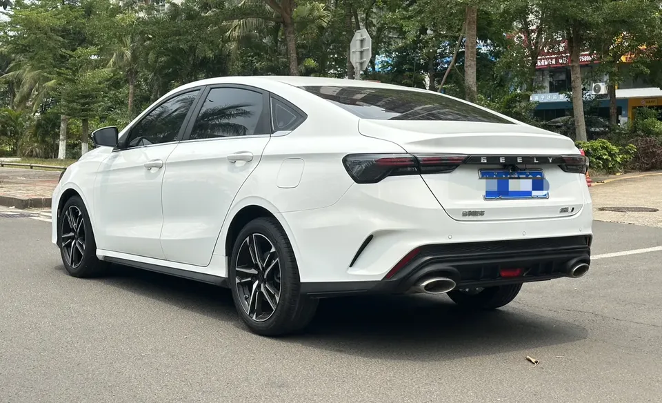 Geely Binrui Binrui 2022 Binrui COOL 1.5T DCT Electric Edition 2023 — thumbnail 4