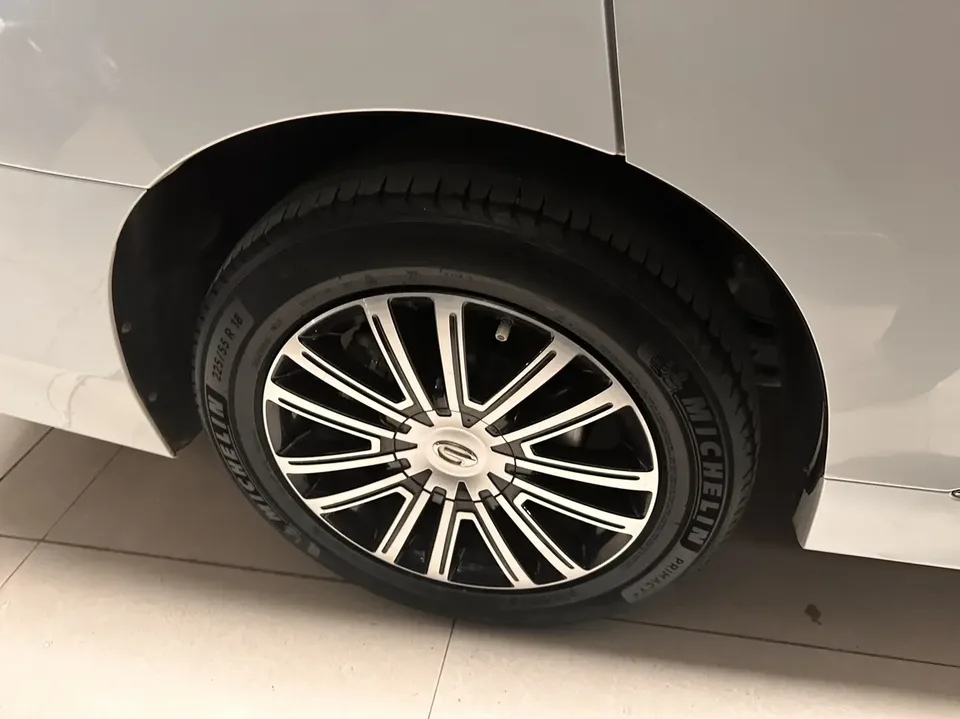 GAC Trumpchi M8 Trumpchi M8 2023 Lingxiu Series 390T Supreme Edition 2023 — thumbnail 3